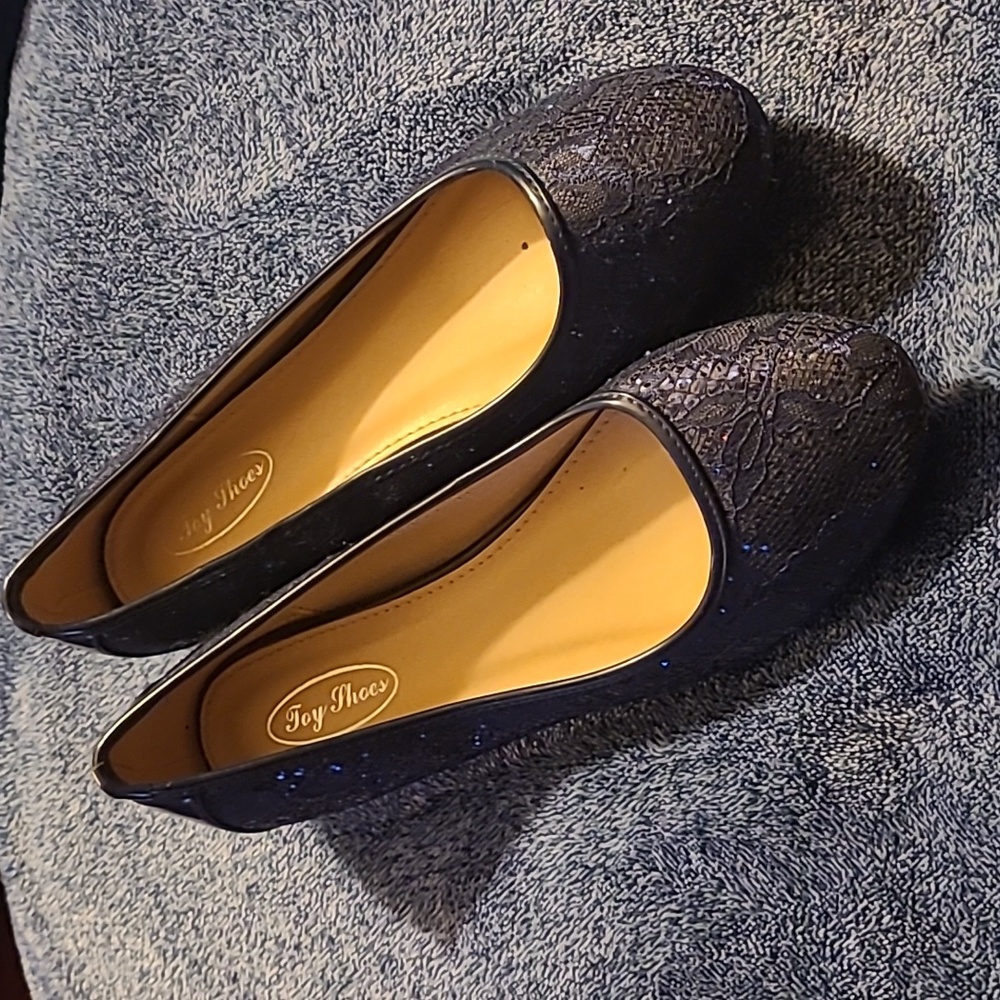 🟦🟦 Joy Shoes Women’s Sparkle Flats (size 7)